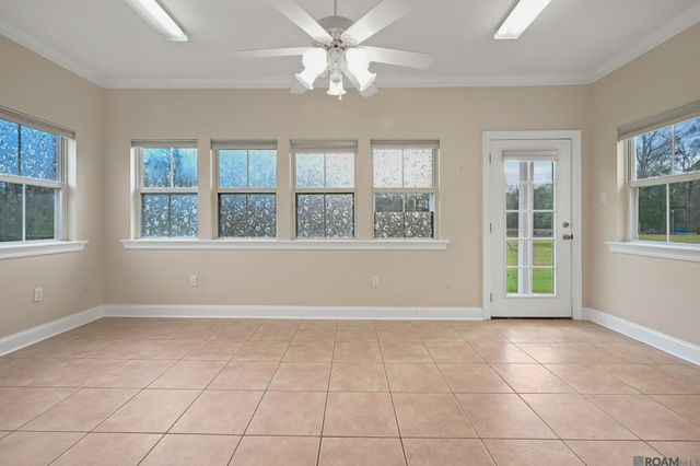 16010 Peairs Rd, Pride, LA 70770