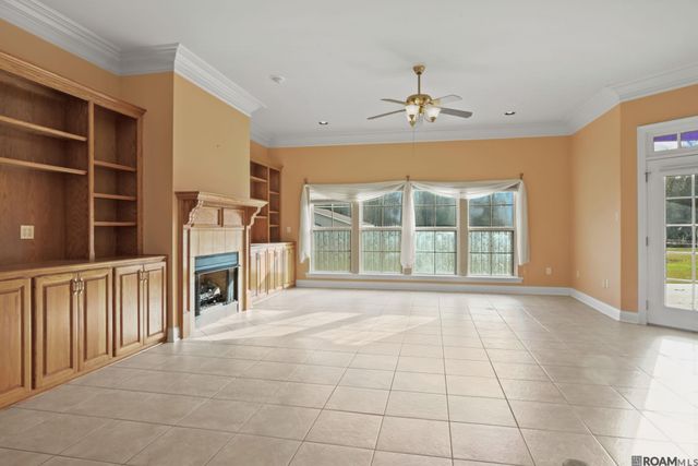 16010 Peairs Rd, Pride, LA 70770