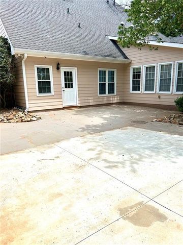 5899 Alpine Court, Hoschton, GA 30548