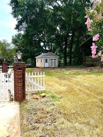 5899 Alpine Court, Hoschton, GA 30548