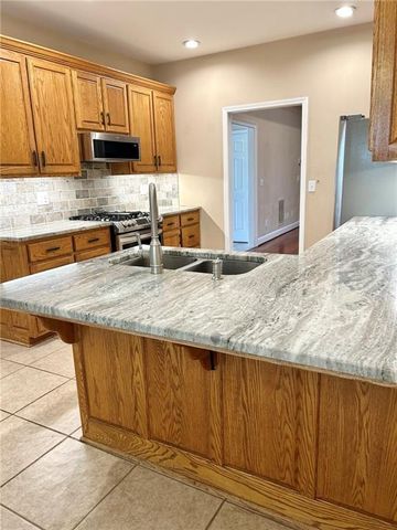 5899 Alpine Court, Hoschton, GA 30548