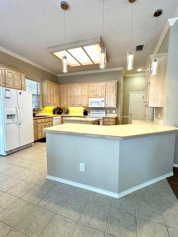 4321 Duck Pond Lane, Rowlett, TX 75088