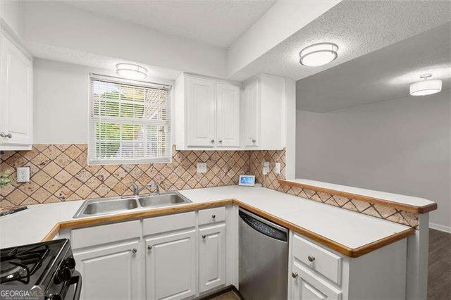 573 Picketts Bend Court, Marietta, GA 30008