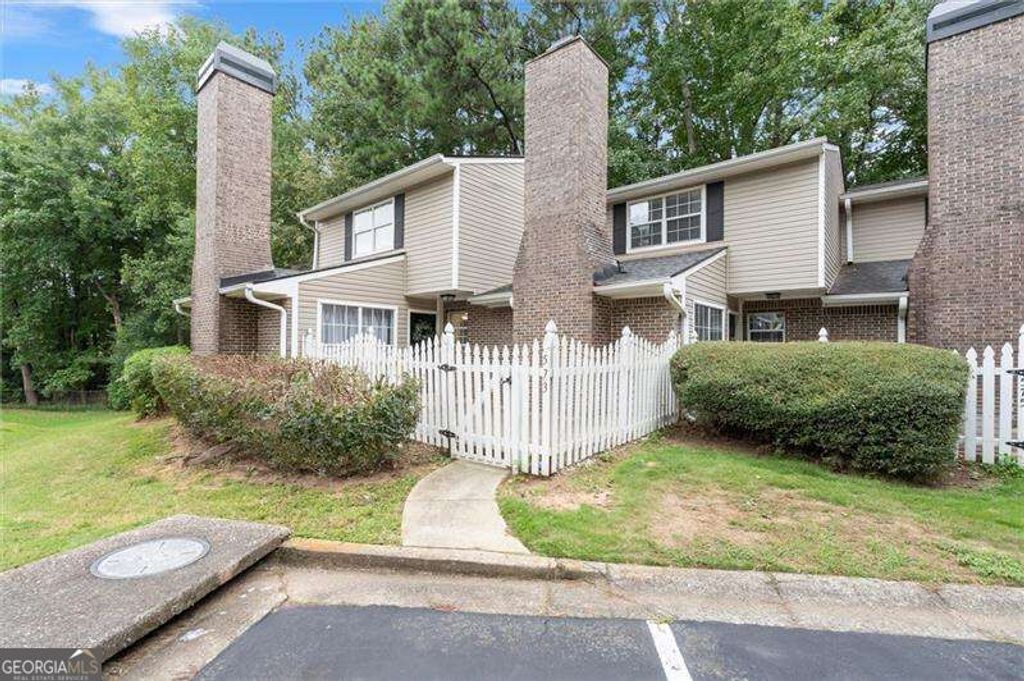 573 Picketts Bend Court, Marietta, GA 30008