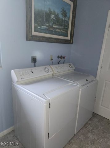 112 Kerr CIR, Lehigh Acres, FL 33936