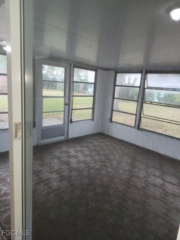 112 Kerr CIR, Lehigh Acres, FL 33936