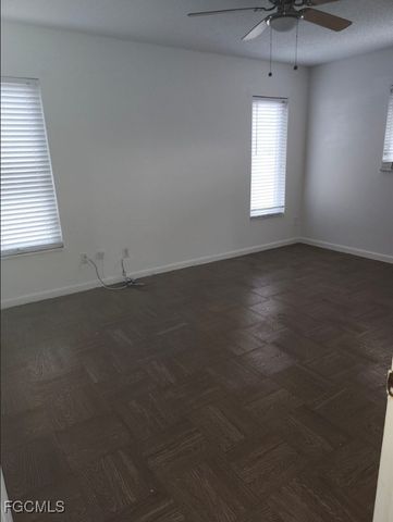 112 Kerr CIR, Lehigh Acres, FL 33936