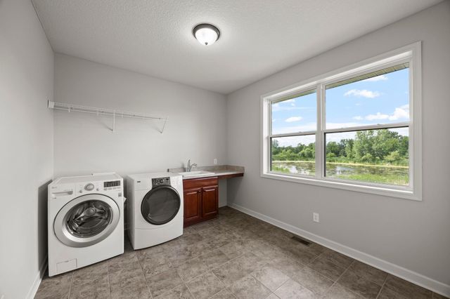 18214 62nd Place N, Maple Grove, MN 55311