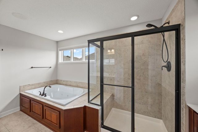 18214 62nd Place N, Maple Grove, MN 55311