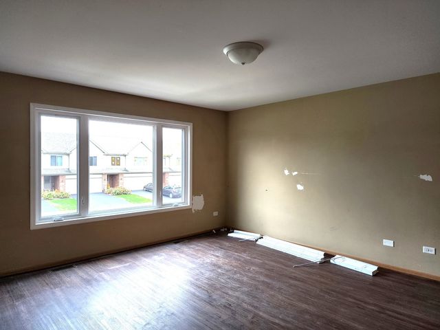 8250 AUBURN Lane, Frankfort, IL 60423