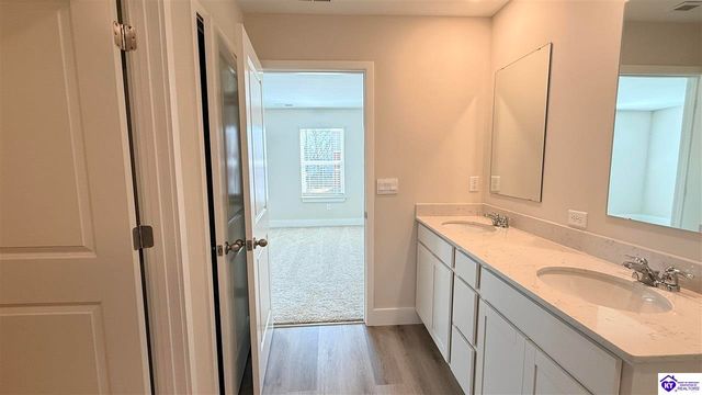 182 Shoemaker Lane, Elizabethtown, KY 42701