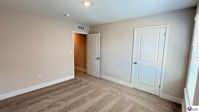 182 Shoemaker Lane, Elizabethtown, KY 42701