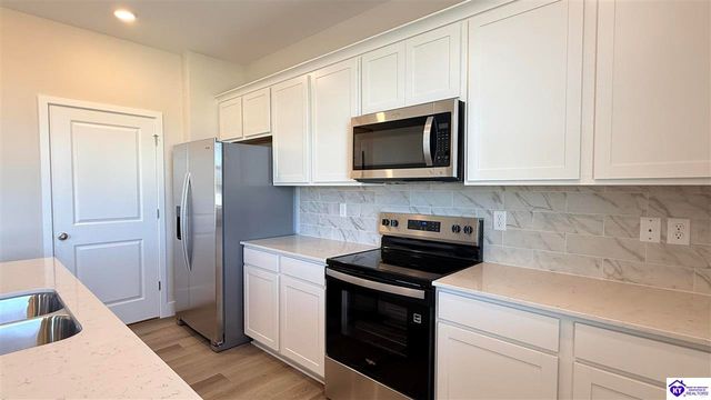 182 Shoemaker Lane, Elizabethtown, KY 42701