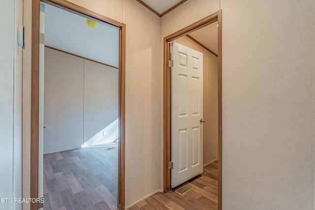 516 Henderson St, Harriman, TN 37748