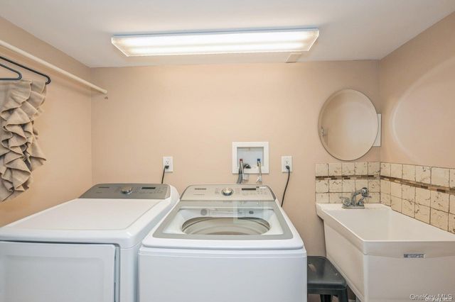 41 Eaton Road, Syosset, NY 11791