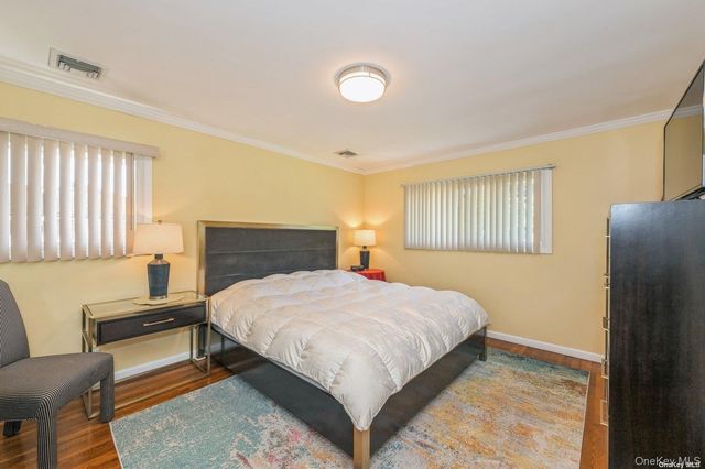 41 Eaton Road, Syosset, NY 11791