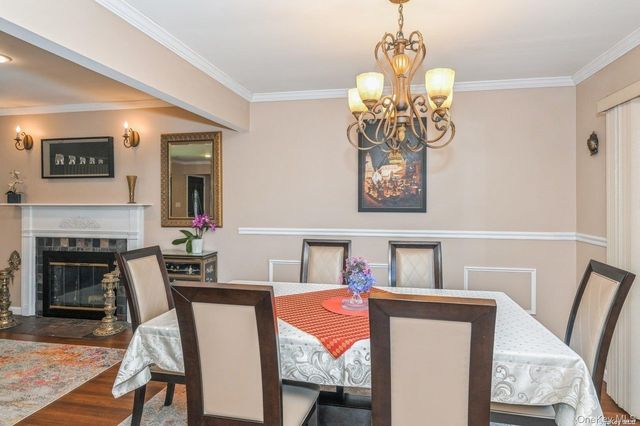 41 Eaton Road, Syosset, NY 11791