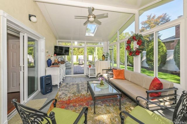 41 Eaton Road, Syosset, NY 11791