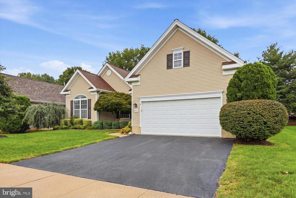 33 BARBARY LN, COLUMBUS, NJ 08022 — photo 3