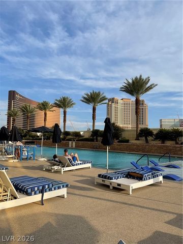 2000 North Fashion Show Drive 3717, Las Vegas, NV 89109