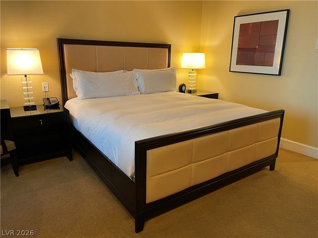 2000 North Fashion Show Drive 3717, Las Vegas, NV 89109