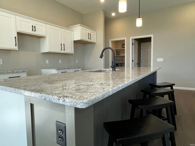 4840 Whittlebury Drive, Fort Wayne, IN 46818