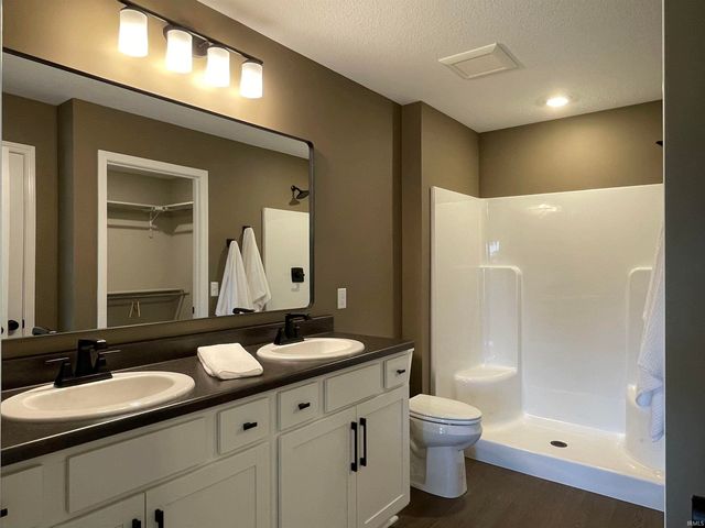 4840 Whittlebury Drive, Fort Wayne, IN 46818