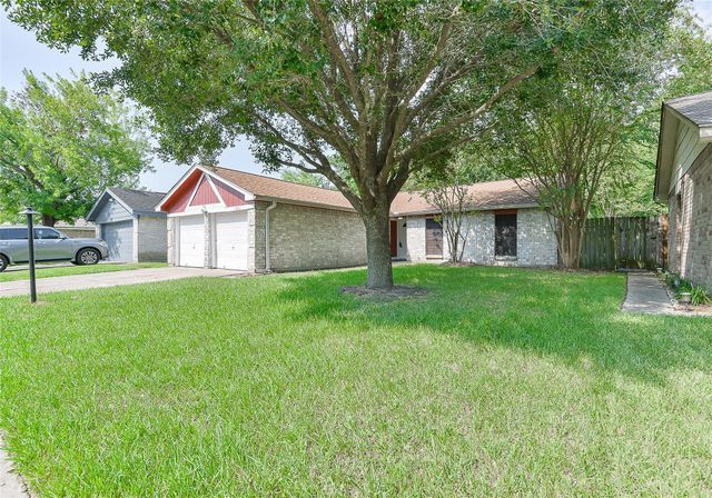 19823 Burle Oak Drive, Humble, TX 77346