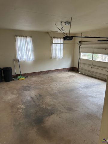 108 Dogwood Drive, Perry, GA 31069