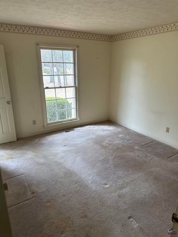 108 Dogwood Drive, Perry, GA 31069