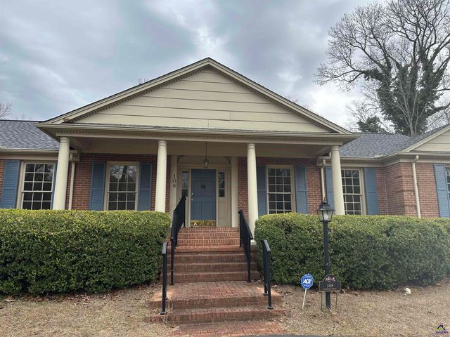 108 Dogwood Drive, Perry, GA 31069