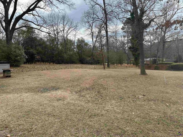 108 Dogwood Drive, Perry, GA 31069