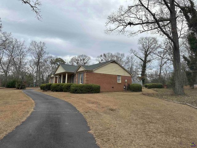 108 Dogwood Drive, Perry, GA 31069