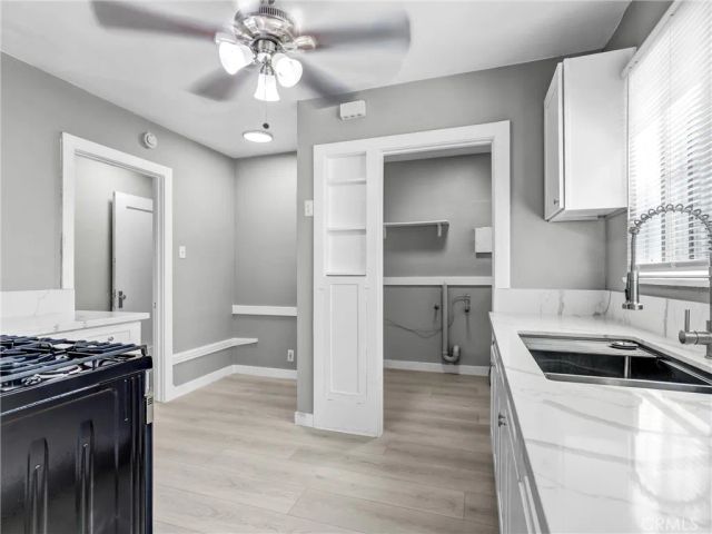 4616 6th Avenue, Los Angeles, CA 90043