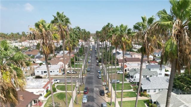 4616 6th Avenue, Los Angeles, CA 90043