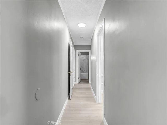 4616 6th Avenue, Los Angeles, CA 90043