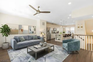 17 Gala Ct, Livingston Twp., NJ 07039