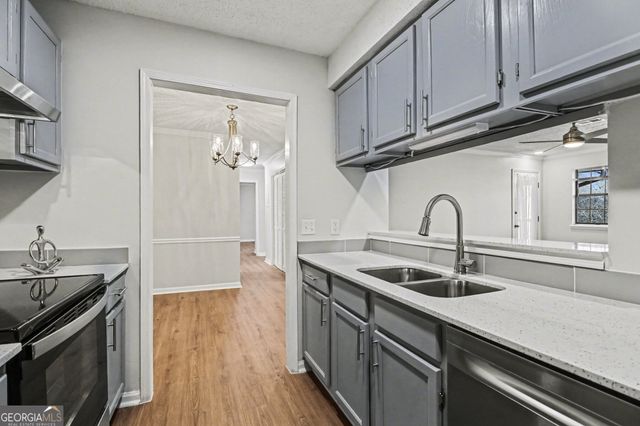 114 Barrington Hills Drive, Atlanta, GA 30350