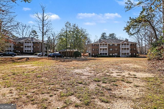 114 Barrington Hills Drive, Atlanta, GA 30350