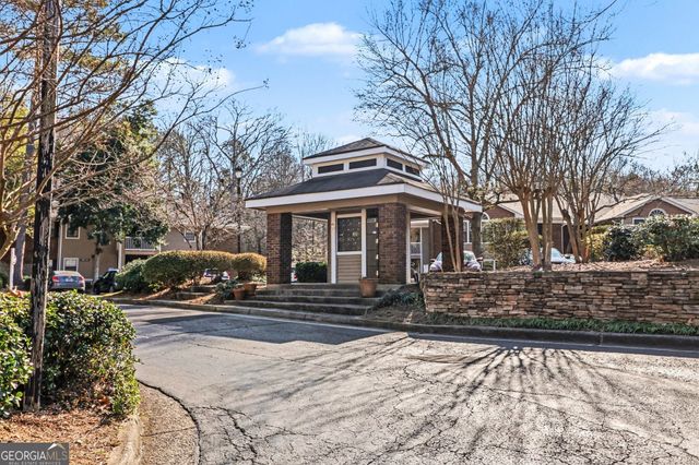 114 Barrington Hills Drive, Atlanta, GA 30350