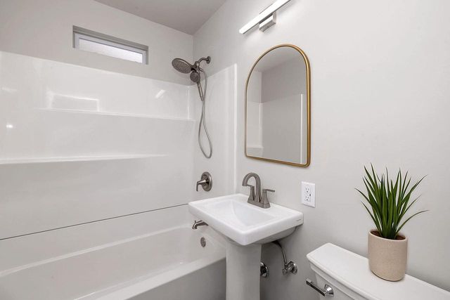 3218 N 81st STREET, Milwaukee, WI 53222