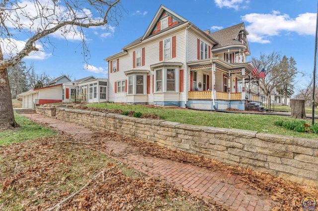 703 New York, Holton, KS 66436