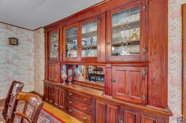 703 New York, Holton, KS 66436