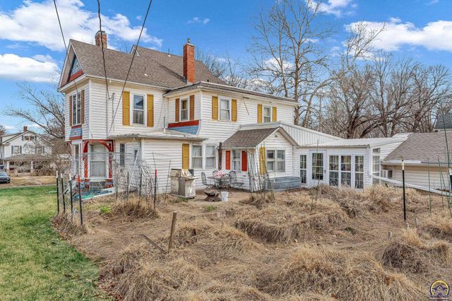 703 New York, Holton, KS 66436