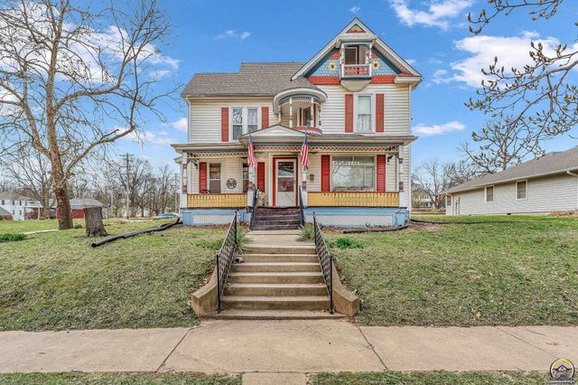 703 New York, Holton, KS 66436