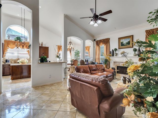 1922 Oakwood Court Drive, Baytown, TX 77521