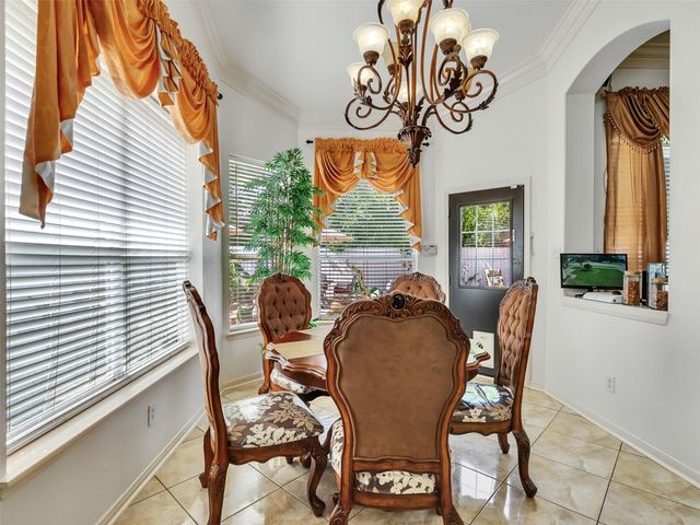 1922 Oakwood Court Drive, Baytown, TX 77521