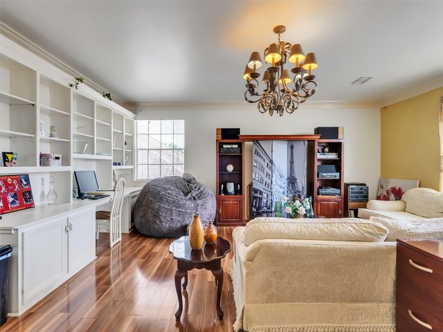 1922 Oakwood Court Drive, Baytown, TX 77521