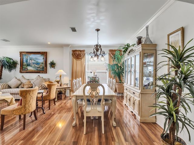 1922 Oakwood Court Drive, Baytown, TX 77521