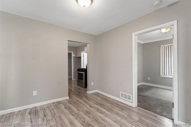 17638 Ivanhoe Street, Roseville, MI 48066